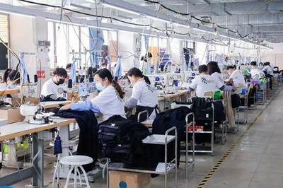 私人定制48小时发货 量品C2M模式下的高效创新与计算机系统服务的革命